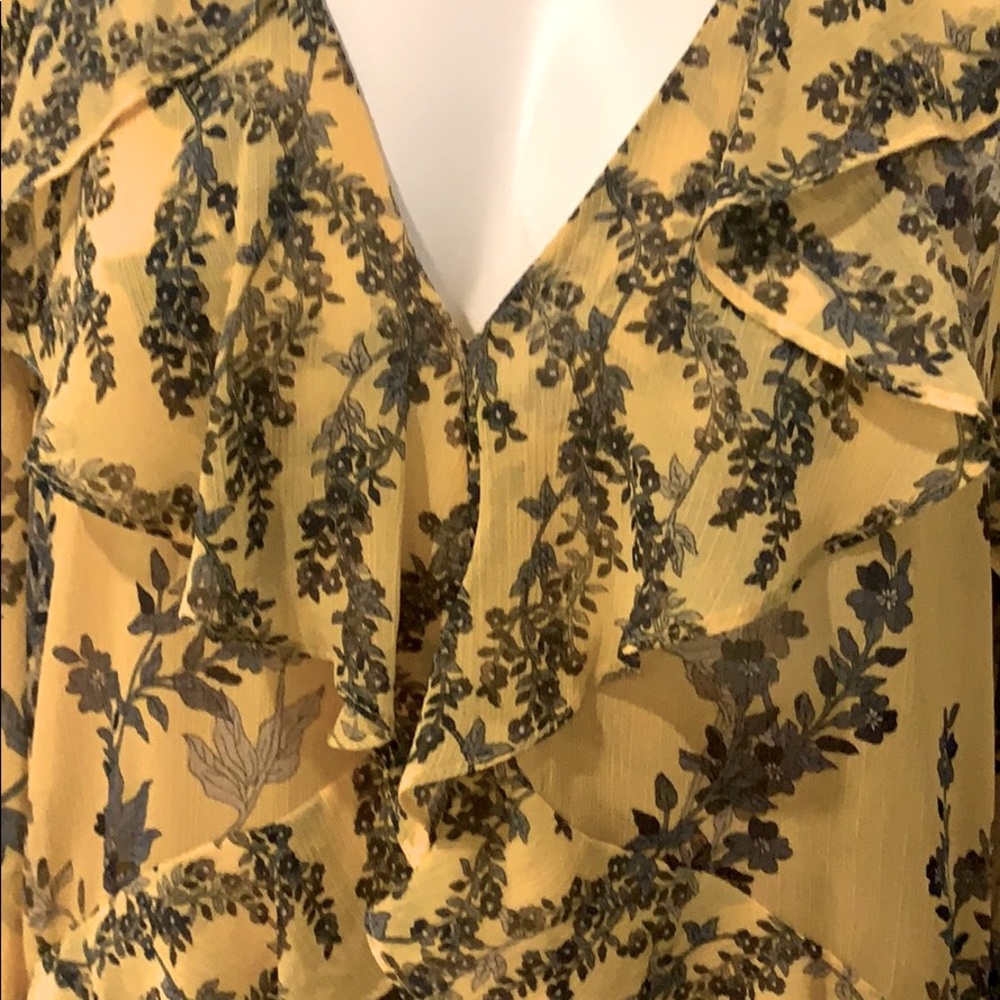 BCBG Maxazria Dress - Picture 4 of 9